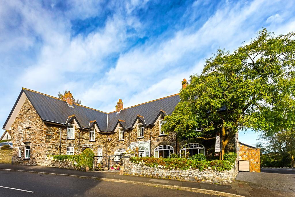 ホテル The Old Coach House ボスキャッスル エクステリア 写真